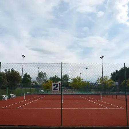 Villaggio Colombare מלון דירות סירמיונה